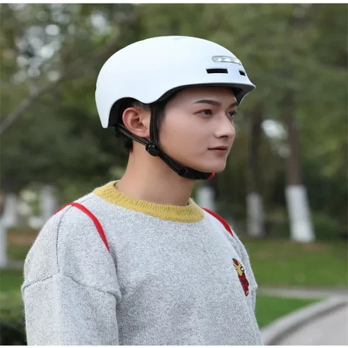 Bikecycle Smart Led Tail Light Helmet - Image 6